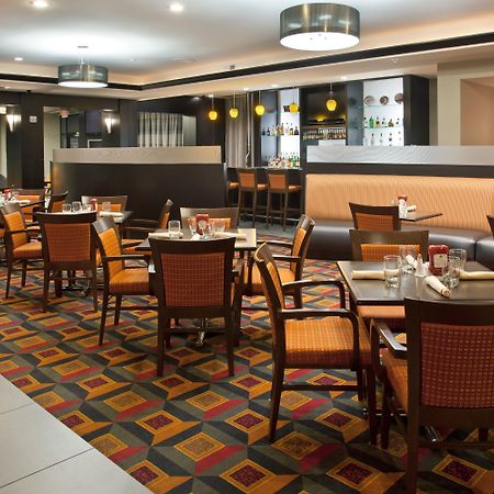 Holiday Inn Columbus-Hilliard By Ihg New Rome Restaurant photo