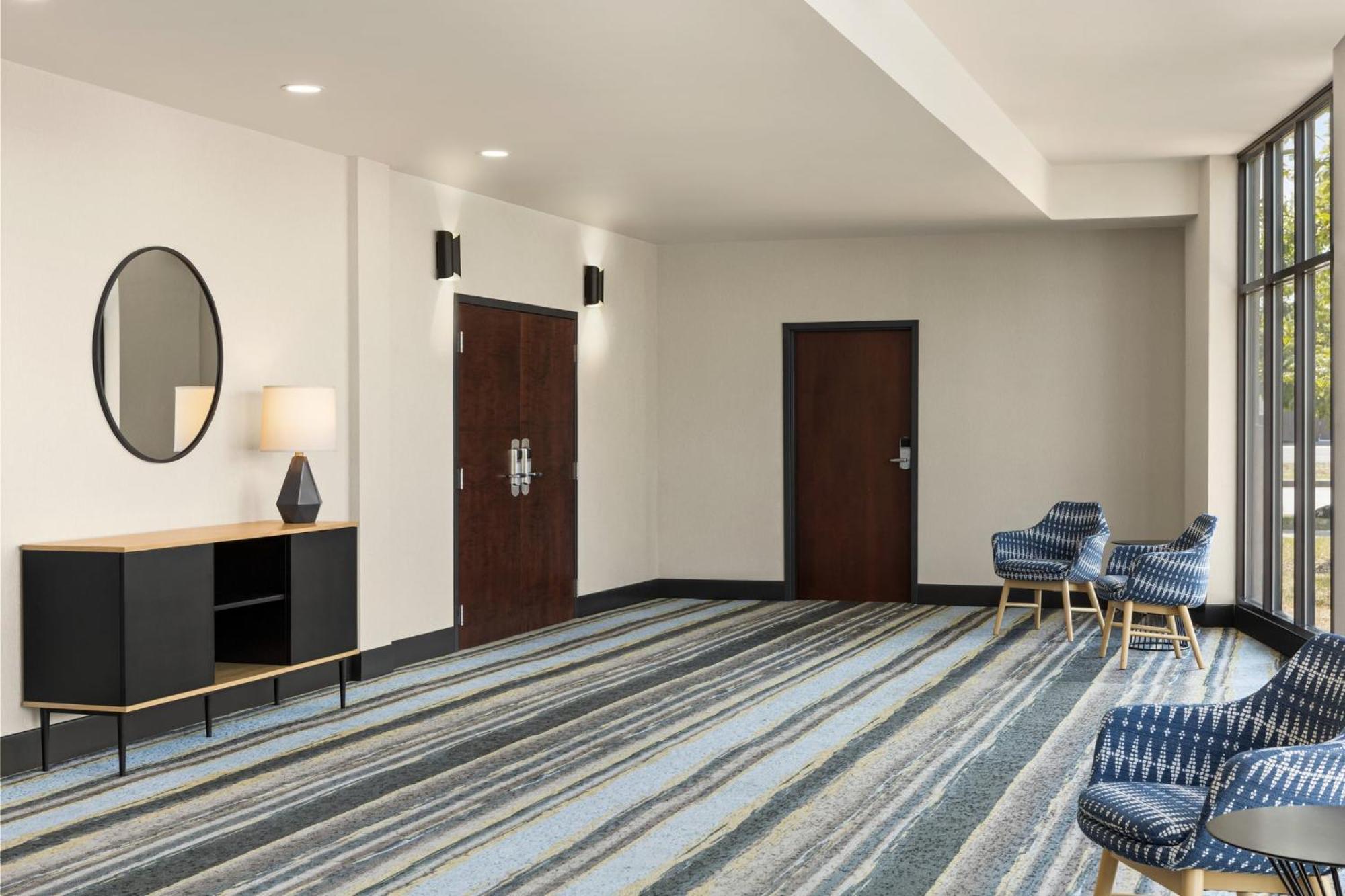 Holiday Inn Columbus-Hilliard By Ihg New Rome Exterior photo