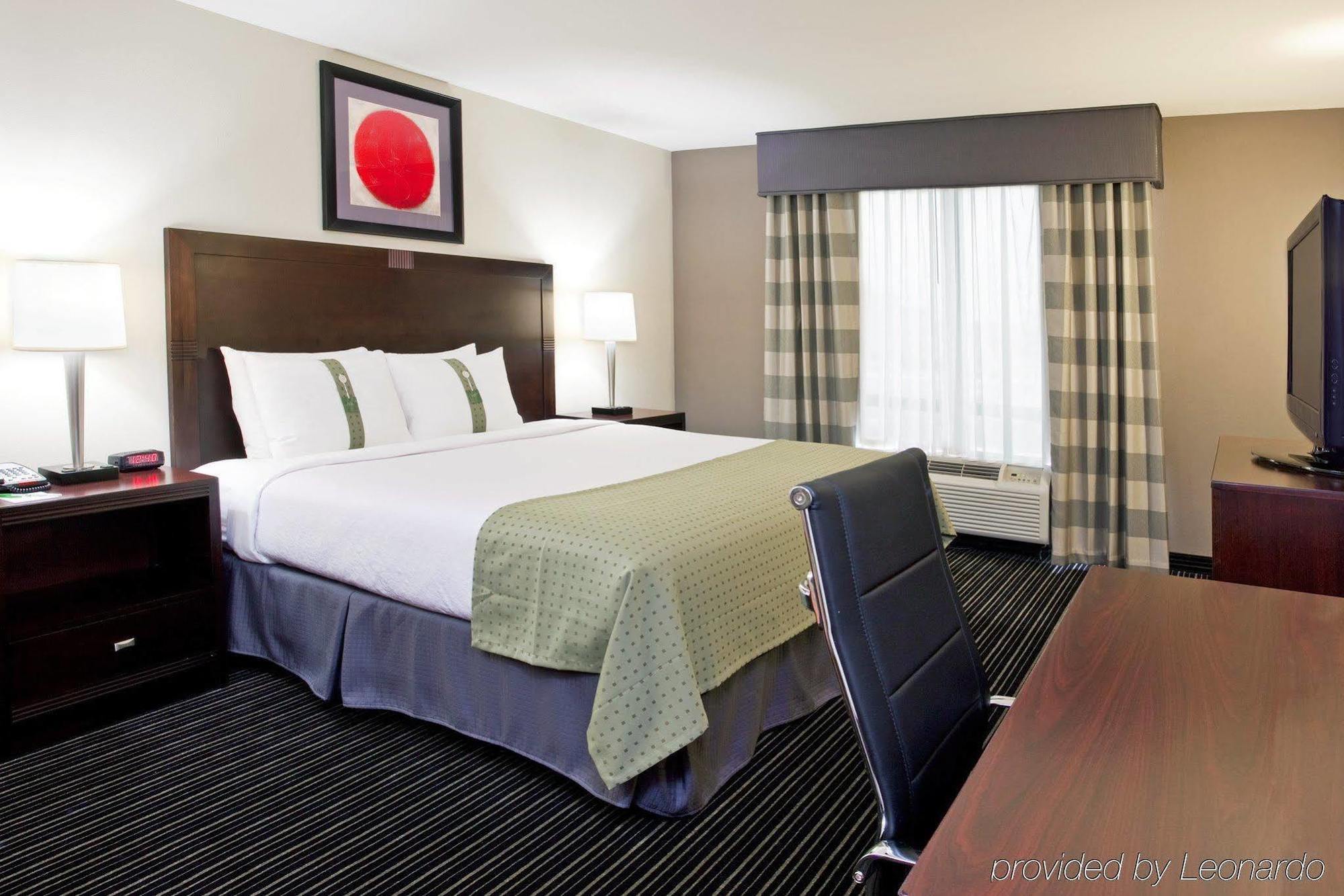 Holiday Inn Columbus-Hilliard By Ihg New Rome Room photo